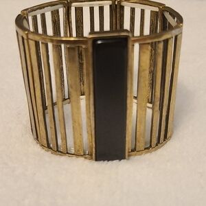 Bracelet stretch gold color nwt